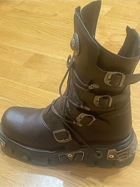 NEW ROCK Brown Leather Combat Boots with Metal Accents